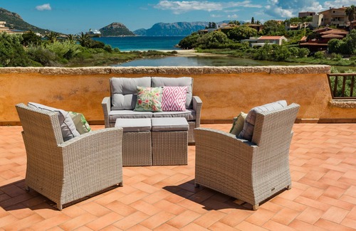 Baia Caddinas Apartamento | Villaggio Perlacea - Apartamento panorámico en la primera fila con una gran terraza panor��mica