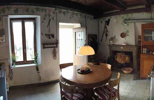 Buglio in Monte Casa | DESCUBRE VALTELLINA! Rústico panorámico con jardín entre Lago de Como y Suiza