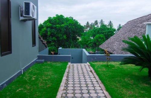 Dar es Salaam Hotel | Villarina Inn