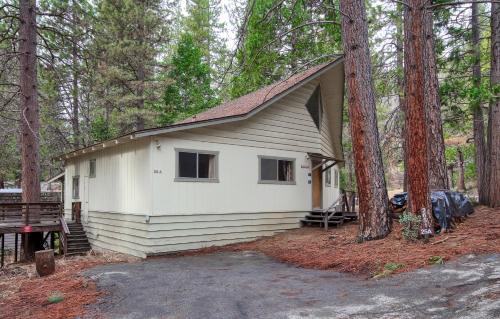 North Wawona Casa | Villarreal Retreat