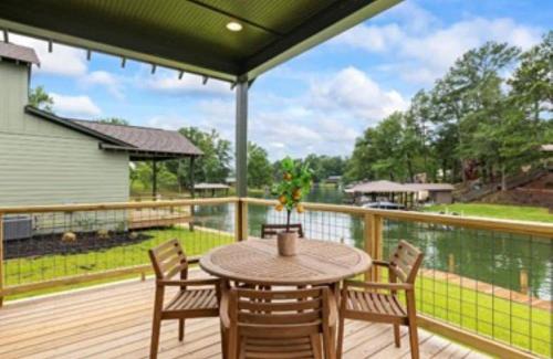Jacksons' Gap Casa | Villas at Bay Ridge Unit 1