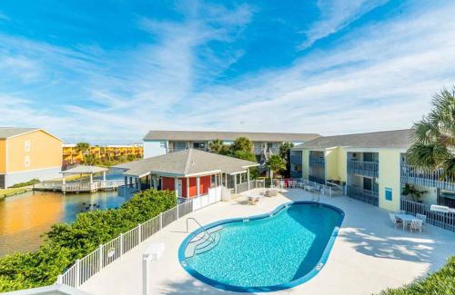 Pensacola Beach Casa | Villas on the Gulf 2B Townhome - B7