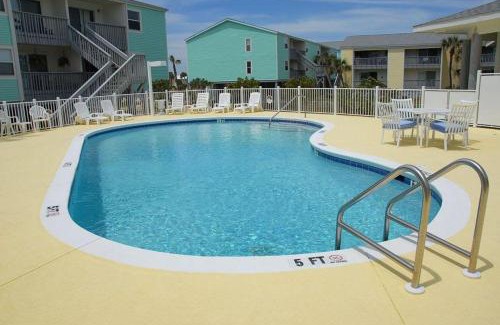 Pensacola Beach Casa | Villas on the Gulf 2B Townhome - B7
