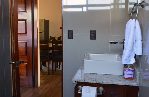 Hatillo Casa | Villas San Fernando - Villa Caroline - Cerca de Dominical