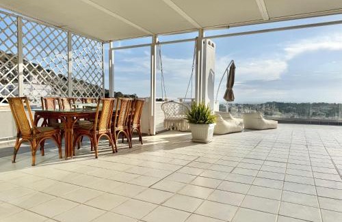 Vari-Voula-Vouliagmeni Apartamento | Villasonboard Vouliagmeni Penthouse Veranda Sea-view & beach
