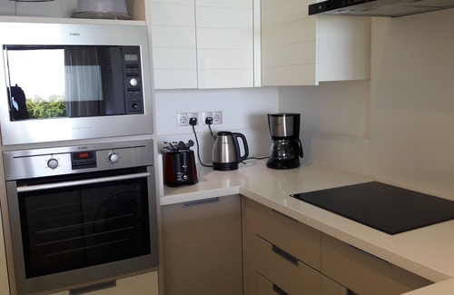 Wolmar Apartamento | Villasun Seafront Apartment at Cap Ouest