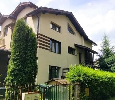Iasi Apartamento | Villaweb, 3rooms ap 5min drive to center and airport
