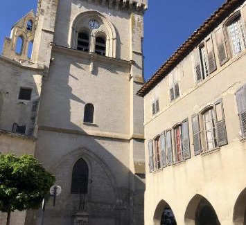 Villeneuve-les-Avignon Apartamento | Villeneuve les avignon,proche Avignon, beau studio