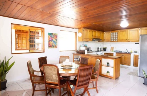 Papeete Casa | Villerme Lodge Summar