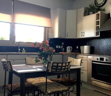 Favatata Apartamento | Villeta Nikol