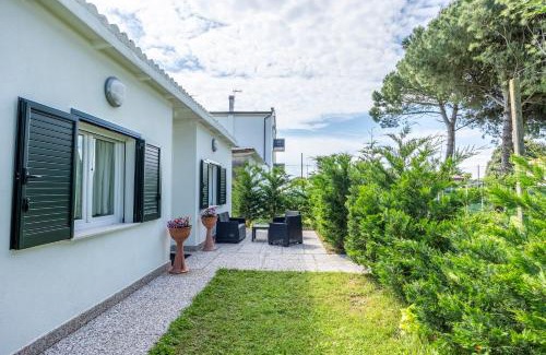 Cavallino-Treporti Casa | Villetta ai Pini by Venicevillas