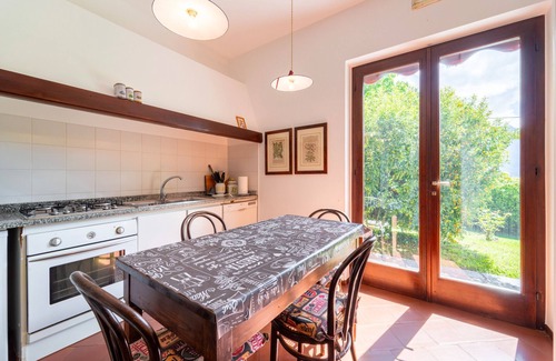 Bellagio Chalet De Esquí | Villetta Camelia with Garden by Wonderful Italy