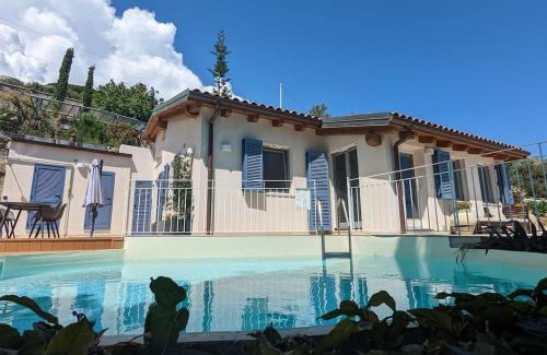 Sanremo Apartamento | Villetta con Piscina su Terrazza vista mare