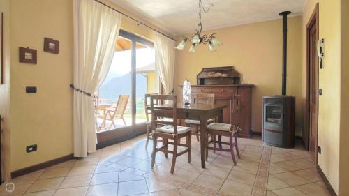 Cerano d'Intelvi Apartamento | Villetta Contrada by Wonderful Italy