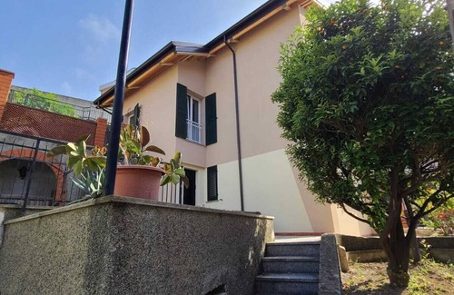 Varazze Apartamento | Villetta Grignetta: Relaxation, Garden and Jacuzzi
