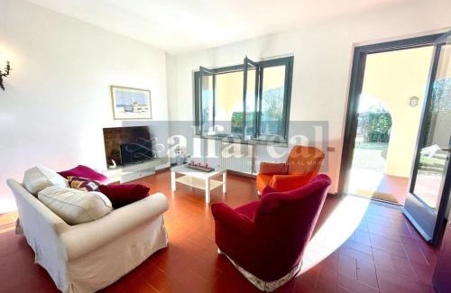 Castiglione della Pescaia Apartamento | Villetta Ciro, 3 camere, giardino e parcheggio, a soli 50 m dal mare! by Alfareal