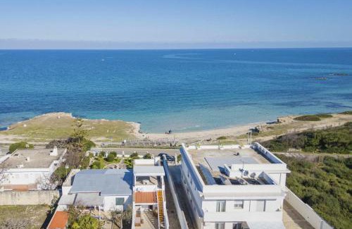 Torre Specchia Ruggeri Apartamento | Villetta Meraviglia With Garden Sea View - Happy Rentals