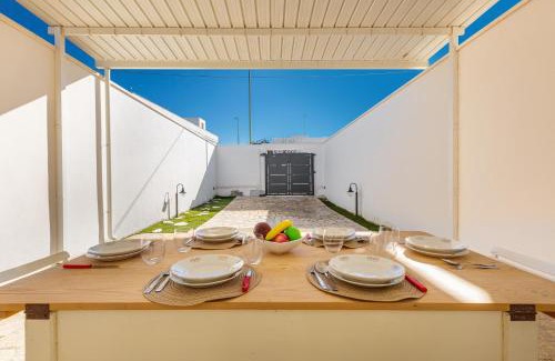 Sant'Isidoro Casa | Villetta Ondablu by BarbarHouse