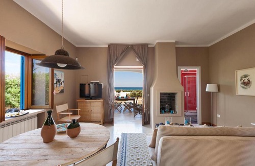 Villanova Casa | Villetta Tisbe by Wonderful Italy