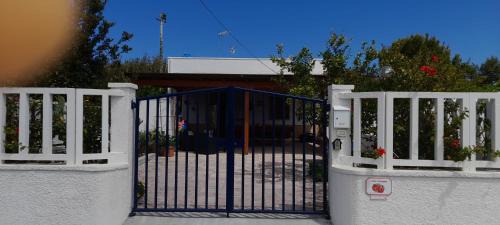 Torre Specchia Ruggeri Casa | Villino Il melograno