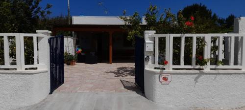 Torre Specchia Ruggeri Casa | Villino Il melograno