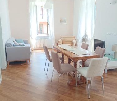 Pegli Apartamento | Villino Molinari