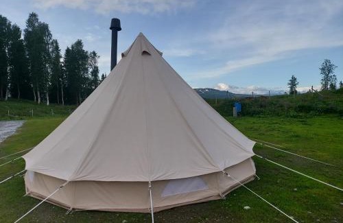 Hattfjelldal Otro | Villmarksgård camping