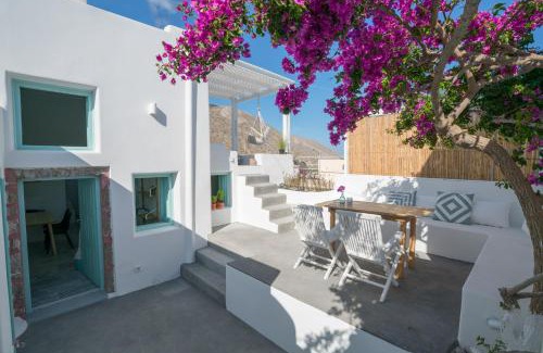 Emporio Casa | Vima Santorini, Traditional Luxury