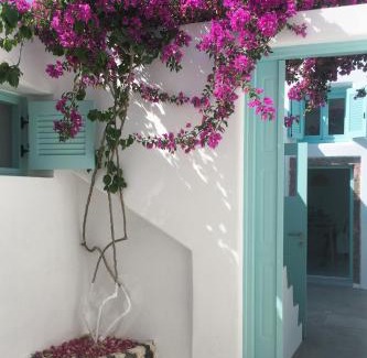 Emporio Casa | Vima Santorini, Traditional Luxury