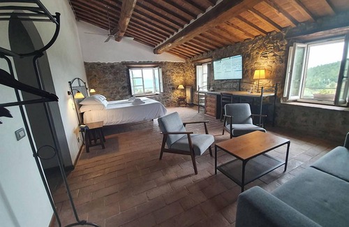 Montieri Otro | VIN Hotel - La Meridiana