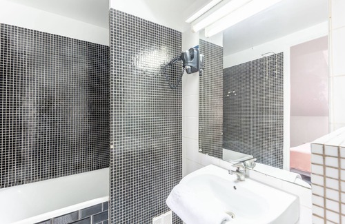 Vincennes Hotel | Vincennes Sauvage