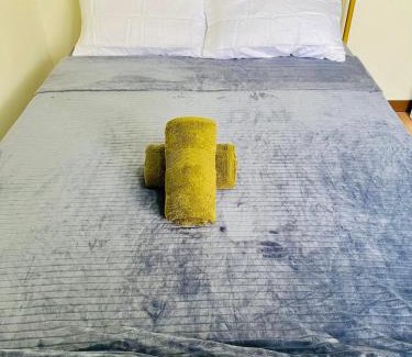 Kapitolyo Apartamento | Vincondotel Near BGC 3BR Fairlane