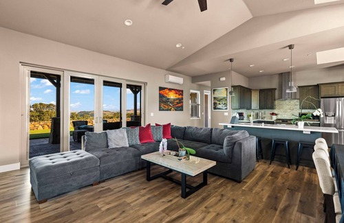 Fairfield Casa | "Vineyard Chateau"