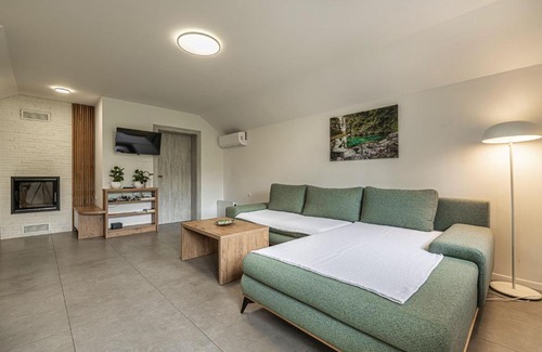 Gorenja Vas pri Smarjeti Casa | Vineyard Cottage Radovlja With Sauna - Happy Rentals