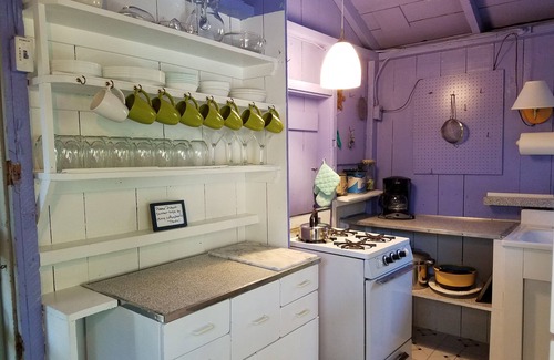 East Chop Casa | Vineyard Cottage Charm, a pie de playa, en carril bici, cerca de la ciudad