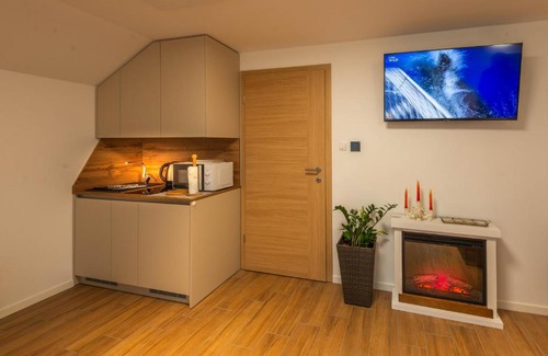 Novo Mesto Casa | Vineyard cottage Majolka