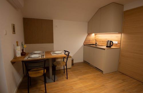 Novo Mesto Casa | Vineyard cottage Majolka