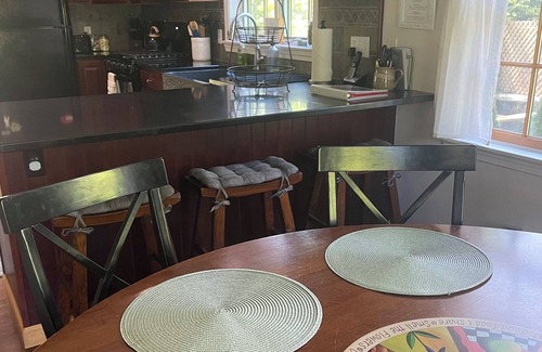 Vineyard Haven Casa | Vineyard Haven, Close to town and Lake Tashmoo