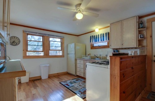 Vineyard Haven Casa | Vineyard Haven Guest House - Capacidad 4, A / C, a pie de la ciudad