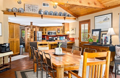 Templeton Casa | Vineyard Retreat in a Stunning Vineyard Setting and Views, Hot Tub, and More