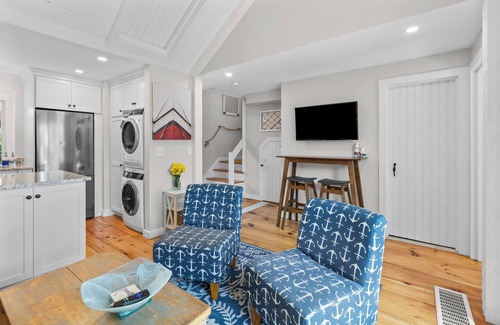 Mashpee Casa | Vineyard Sound Retreat Sleeps 6!