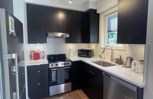 Grandview-Woodland Condominio | Brillante, Nuevo, 1D Carácter Apt, a pasos de la cadera, en vivo, Ecléctica, Commercial Drive