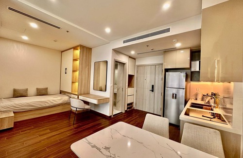 Tu Liem Condominio | Vinhomes Smart City by Emily in Town