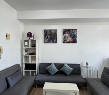 Phil-Am Apartamento | Vinia Infinity Studio 1 Near Malls with WiFi and Netflix