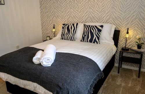 Gelligaer Casa | Vinmar Very Special Bungalow In Charming Area Of Wales By StayStaycations