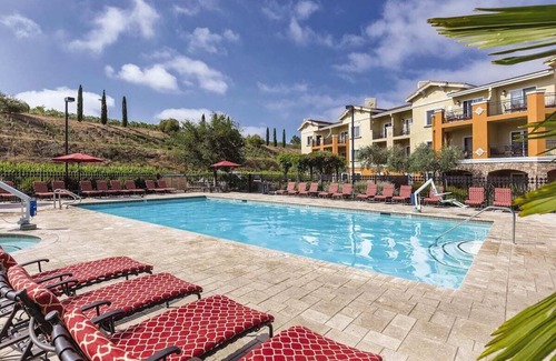 Napa Apartamento | Vino Bello Studio 2 Double beds sleeps 4/kitchenette/free shuttle to Bottle Rock