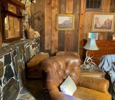 Sutter Creek Apartamento | Vintage 1857~Stone & Beam Cellar