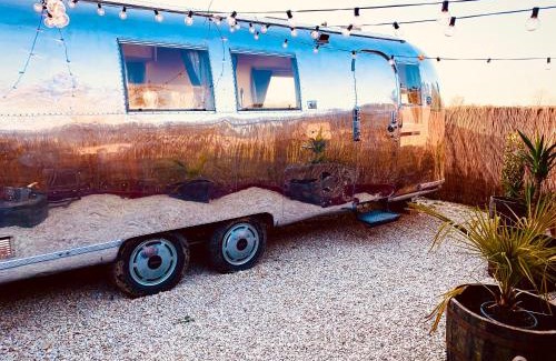 Thorpe Apartamento | Vintage 1962 airstream