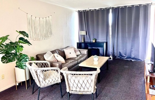 Southwest Village Casa | "Vintage 8" King Bed Walk to Old Town Scottsdale