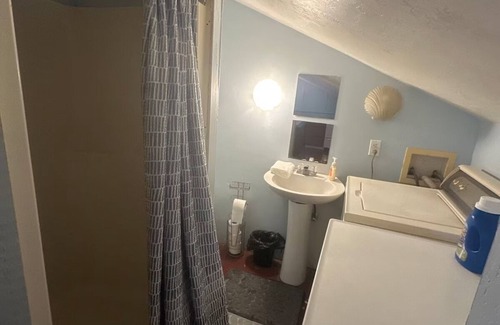 Gainesville Apartamento | Vintage & Affordable Unit 3 of 6
